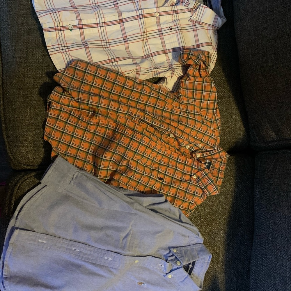 2 shirt ralph lauren and 1 tommy